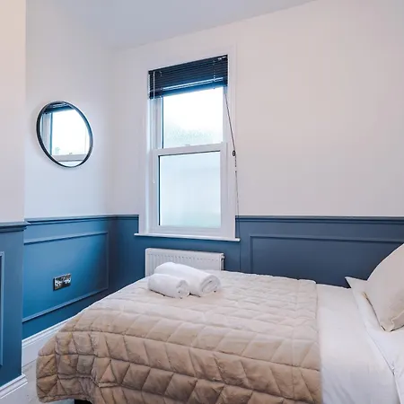 Incredible 3 Bedroom In York, Location Διαμέρισμα