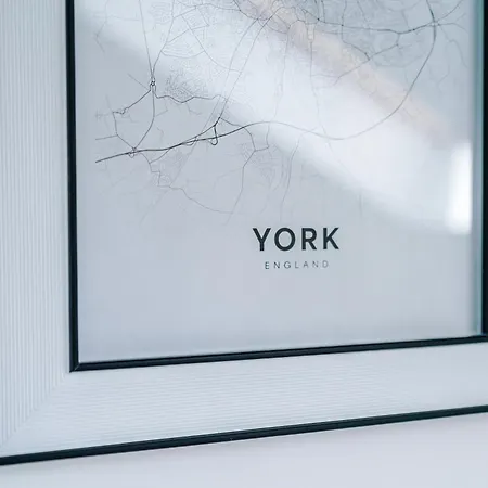 Incredible 3 Bedroom In York, Location *