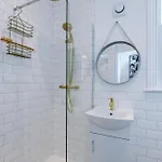 Incredible 3 Bedroom In York, Location * York