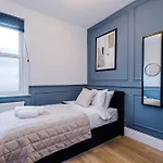 Apartment Incredible 3 Bedroom In York, Location