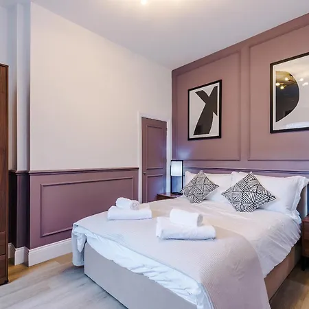 アパート Incredible 3 Bedroom In York, Location ヨーク