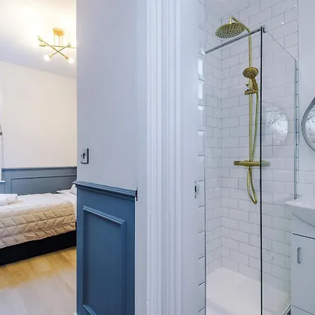 Incredible 3 Bedroom Apartment In York, Central Location Apartmán