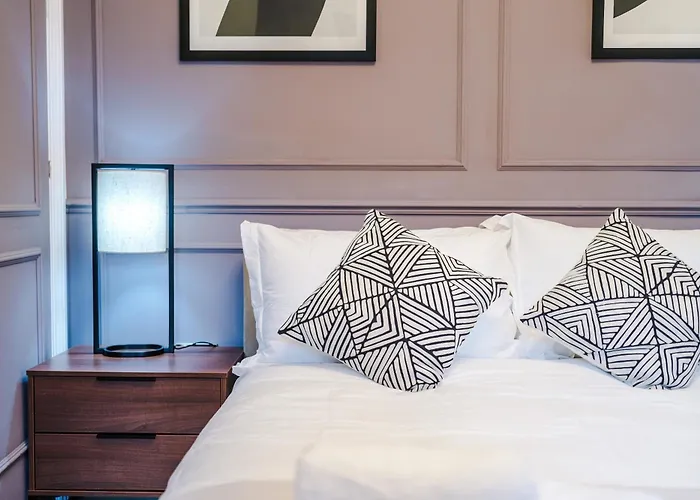 Incredible 3 Bedroom In York, Location York