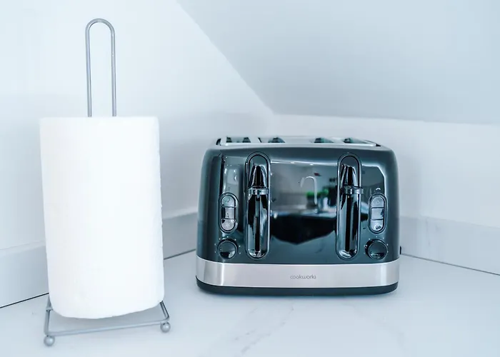 Incredible 3 Bedroom In York, Location