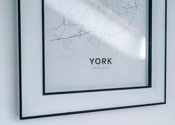 Incredible 3 Bedroom In York, Location *