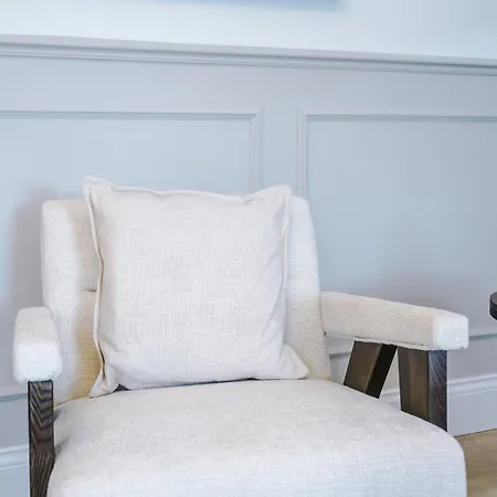 Incredible 3 Bedroom In York, Location شقة يورك